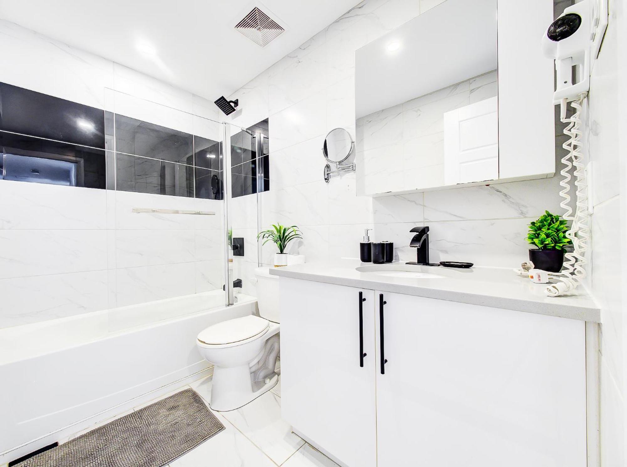 Glamorous 2-Bedroom Condo In Downtown Montreal 206 Exteriör bild